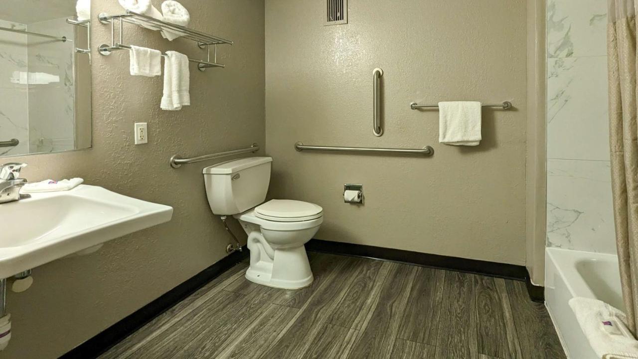 Motel 6-Danvers, Ma - Boston North Exteriör bild