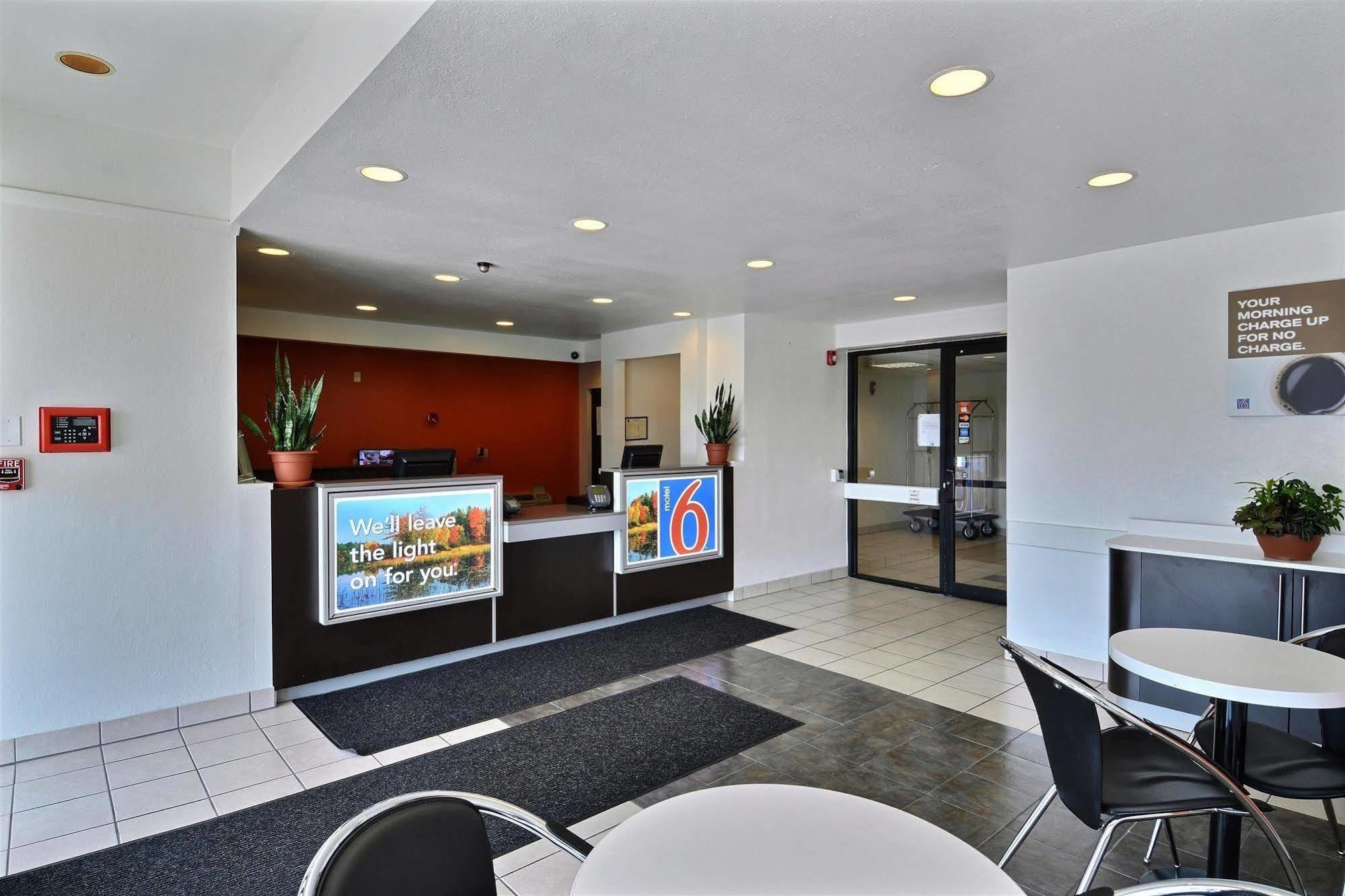 Motel 6-Danvers, Ma - Boston North Exteriör bild